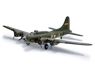 Revell B-17F Memphis Belle na Arena.pl