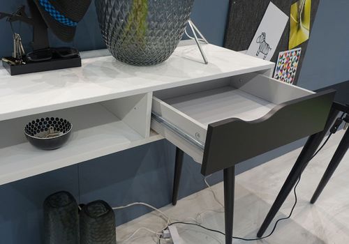 Biurko Oslo w stylu retro na Arena.pl