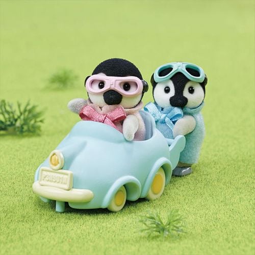 Rodzina pingwinów Sylvanian Families na Arena.pl