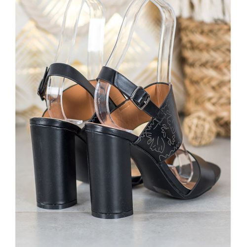 Sandałki Ze Wzorem r.36 na Arena.pl