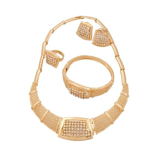 efektowny komplet zdjęcie 1