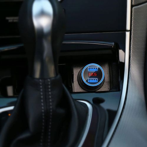 ŁADOWARKA SAMOCHODOWA 2XUSB Z VOLTOMIERZEM LCD na Arena.pl