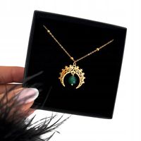 Naszyjnik z ażurowym księżycem i jadeitem zielonym stal pozłacana prezent