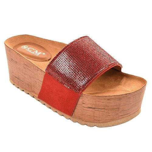 Czerwone klapki na platformie 77-99 r.38 na Arena.pl