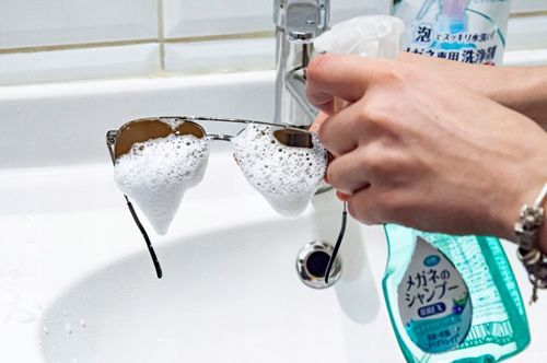 SZAMPON DO OKULARÓW INNOWACYJNY JAPOŃSKI ZAPACH MIĘTA-JAGODA 200 ML SOFT99 na Arena.pl