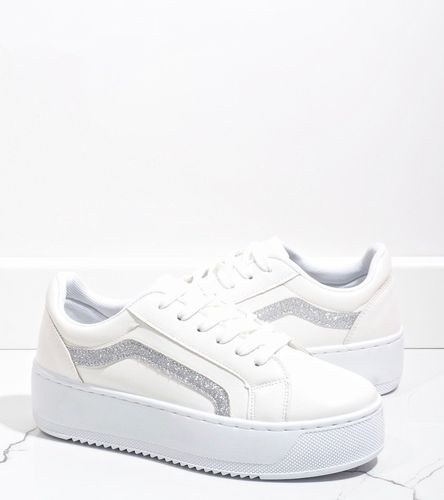 Białe trampki na platformie 798 41 na Arena.pl