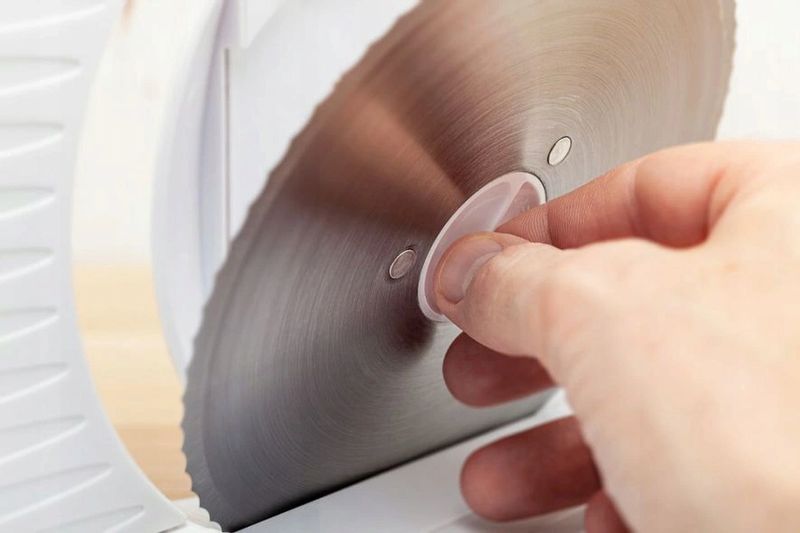 Krajalnica Elektryczna Do Chleba Eldom Kr100 zdjęcie 5