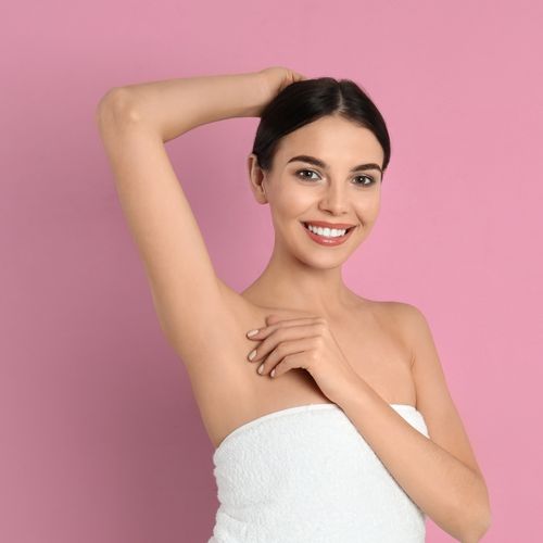 wosk twardy do depilacji bezpaskowej twarz nogu bikini granulki czarny 100g na Arena.pl