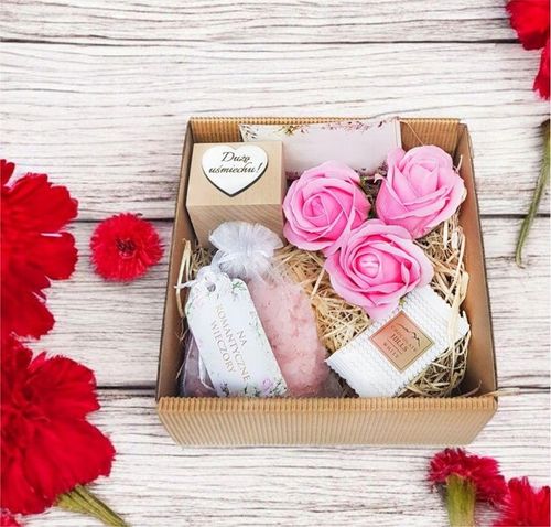 PREZENT na 40 urodziny 50 urodziny dla kobiety 20 30 60 18 KOSZ na Arena.pl