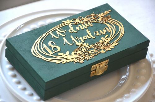 Pudełko na Pieniądze Prezent na 18 urodziny OSIEMNASTKA/ WYS. 24 H na Arena.pl