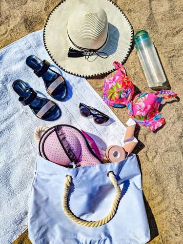 Stylowe etui na bieliznę biustonosz podróż różowe Kontri E1001 na Arena.pl