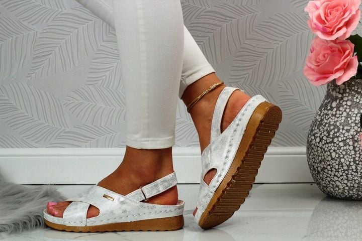 SANDAŁY DAMSKIE SKÓRA PROFILOWANE SZYTE RZEP zdjęcie 5