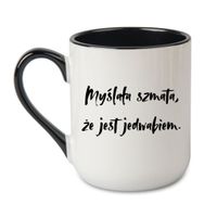 KUBEK "MYŚLAŁA SZMATA, ŻE JEST JEDWABIEM" Wzór - Elegant Coffee Czarny 330 ml