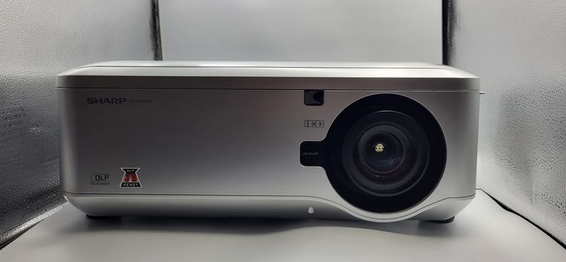 Projektor SHARP XG-PH80X-N używany zdjęcie 1