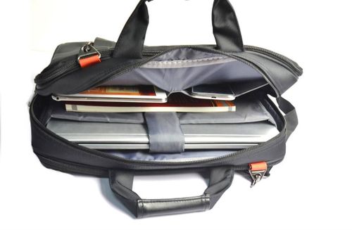 ADDISON TORBA DO  NOTEBOOKA 15,6'' TRINITY 15 na Arena.pl