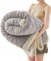 GRUBY KOC NARZUTA NA ŁÓŻKO WARKOCZ BARANEK 150x200 PUSZYSTY CIEPŁY MIĘKKI