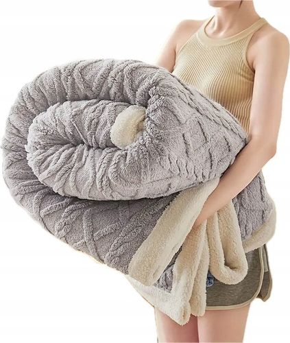 GRUBY KOC NARZUTA NA ŁÓŻKO WARKOCZ BARANEK 150x200 PUSZYSTY CIEPŁY MIĘKKI na Arena.pl