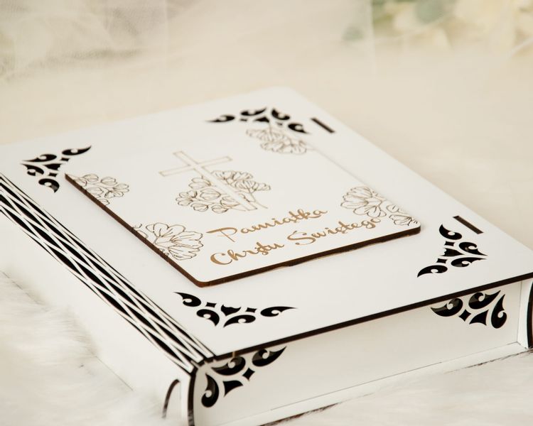 Biblia w pudełku z grawerem Pamiątka Chrztu Świętego OBC-1 zdjęcie 2