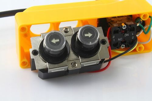 Przełącznik przycisk pilot wciągarki 500 1000 230V na Arena.pl