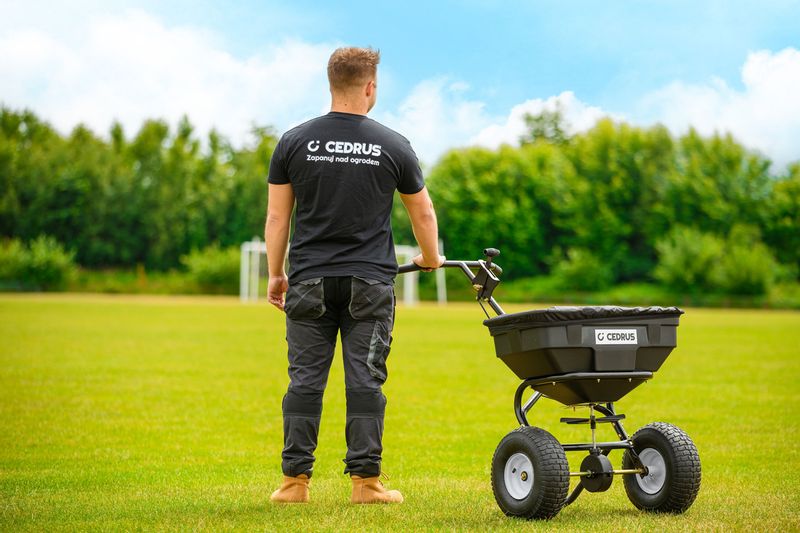 CEDRUS SP31515A SIEWNIK ROZSIEWACZ OGRODOWY DO NASION NAWOZÓW NAWOZU SOLI PIASKU 56kg / 60L zdjęcie 6