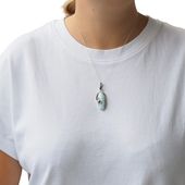 Zawieszka - larimar srebrze oksydowanym z liśćmi