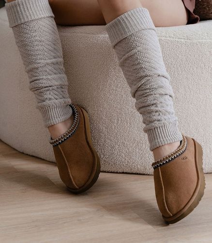 Getry z wełną, ciepłe ocieplacze na łydkę, wzór w jodełkę. CZARNE na Arena.pl