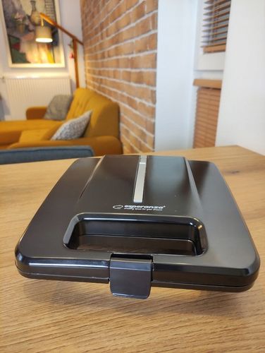 Opiekacz do kanapek Esperanza Parmigiano czarny 1000W na Arena.pl