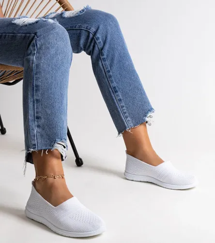Białe wsuwane tenisówki Shalha 41 na Arena.pl