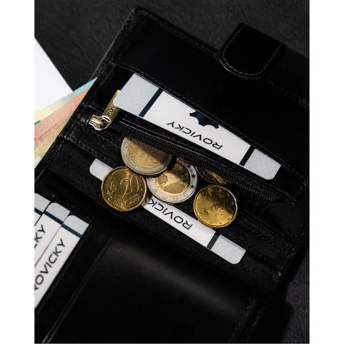 skórzany, czarny portfel męski z zapięciem i systemem rfid - rovicky na Arena.pl