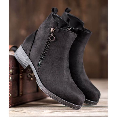 Czarne Botki r.41 na Arena.pl