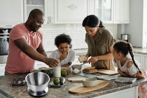 WAGA KUCHENNA ELEKTRONICZNA PRECYZYJNA Z MISĄ SREBRNA LCD 1G / 5KG na Arena.pl