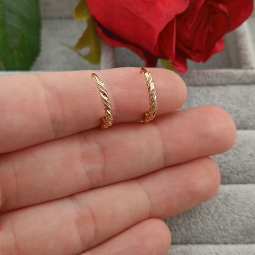 Złote kolczyki codzienne kółka skręcane dla kobiety pozłacane na prezent na Arena.pl