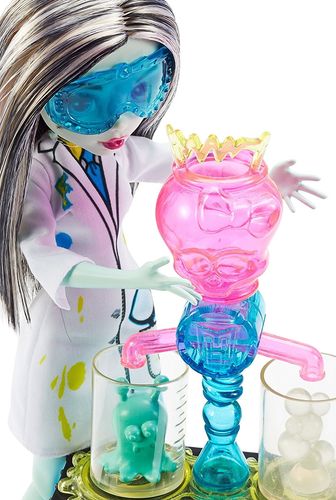 Monster High Laboratorium Frankie Stein na Arena.pl