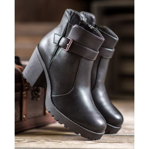 Botki Z Klamrą r.38 na Arena.pl