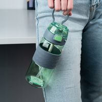 BUTELKA NA WODĘ BIDON SIŁOWNIA Z USTNIKIEM 600 ml ZIELONA Kite