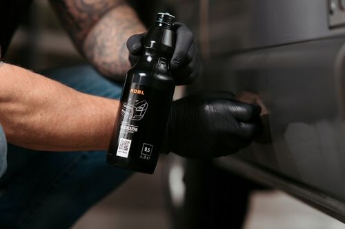 ADBL BLACKOUTER dressing do tworzyw plastików przywraca kolory trwały 0,2L na Arena.pl