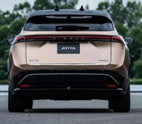 Nissan Ariya - Listwa CHROM klapa bagażnik