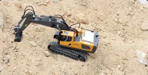 ZDALNIE STEROWANA KOPARKA na Arena.pl