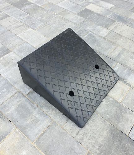 Najazd krawężnik podjazd krawężnikowy 18cm PR-18GC na Arena.pl