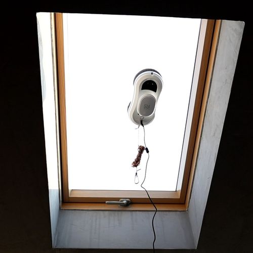 INTELIGENTNY ROBOT DO MYCIA SZYB OKIEN LUSTER AUTOMATYCZNA MYJKA na Arena.pl