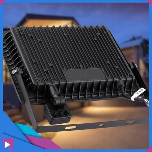 Halogen LED 50W Lampa Naświetlacz z Czujnikiem Ruchu Zmierzchu na Arena.pl