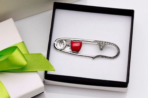 Srebrna broszka Staviori na Arena.pl