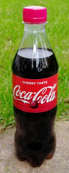 Coca-Cola Cherry 500ml - karton zdjęcie 1