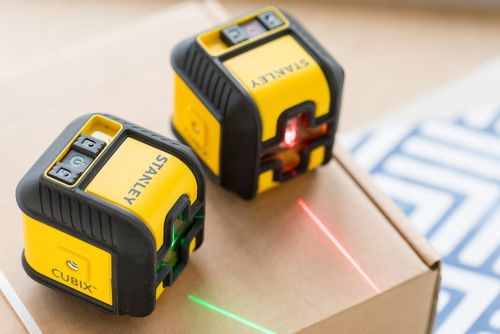 LASER KRZYŻOWY CUBIX CZERWONY na Arena.pl
