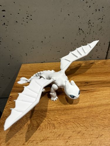 FLEXI Szczerbatek BIAŁA FURIA Toothless Jak wytresować Smoka - TIK TOK na Arena.pl