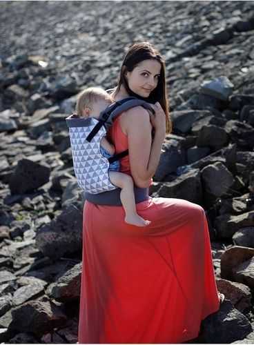 Nosidełko Kinder Hop Basic: Triangles Regulowane na Arena.pl