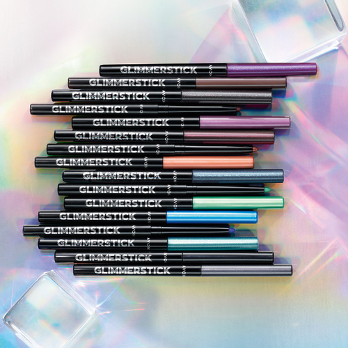 Avon – diamentowa konturówka do oczu Aqua Sparkle na Arena.pl