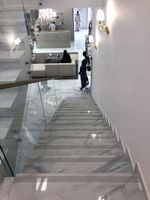 Płytki schodowe 120x30 MARMUR POŁYSK PIETRASANTA
