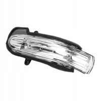 KIERUNKOWSKAZ LUSTERKA PRAWO A2038201621 DLA MERCEDES BENZ W203 4DOOR 04-07