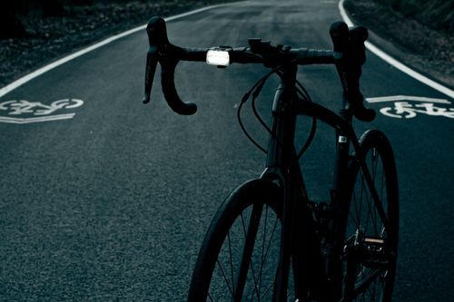 LAMPKA ROWEROWA PRZÓD 8xLED MOCNA JASNA 900LM OŚWIETLENIE ROWER USB-C VAYOX na Arena.pl